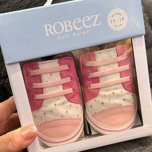Robeez Pink and White Baby Walker Shoes 12-18M